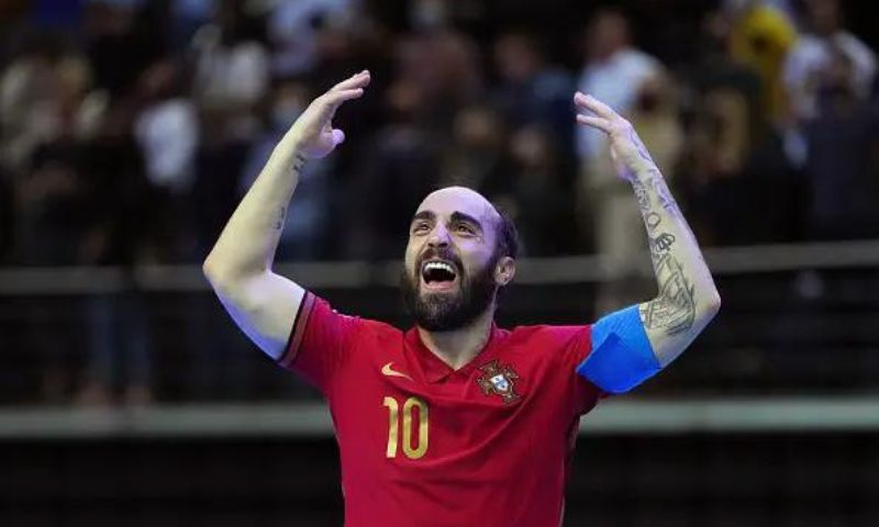 Conquistas e contribuições do jogador número 10 de Portugal